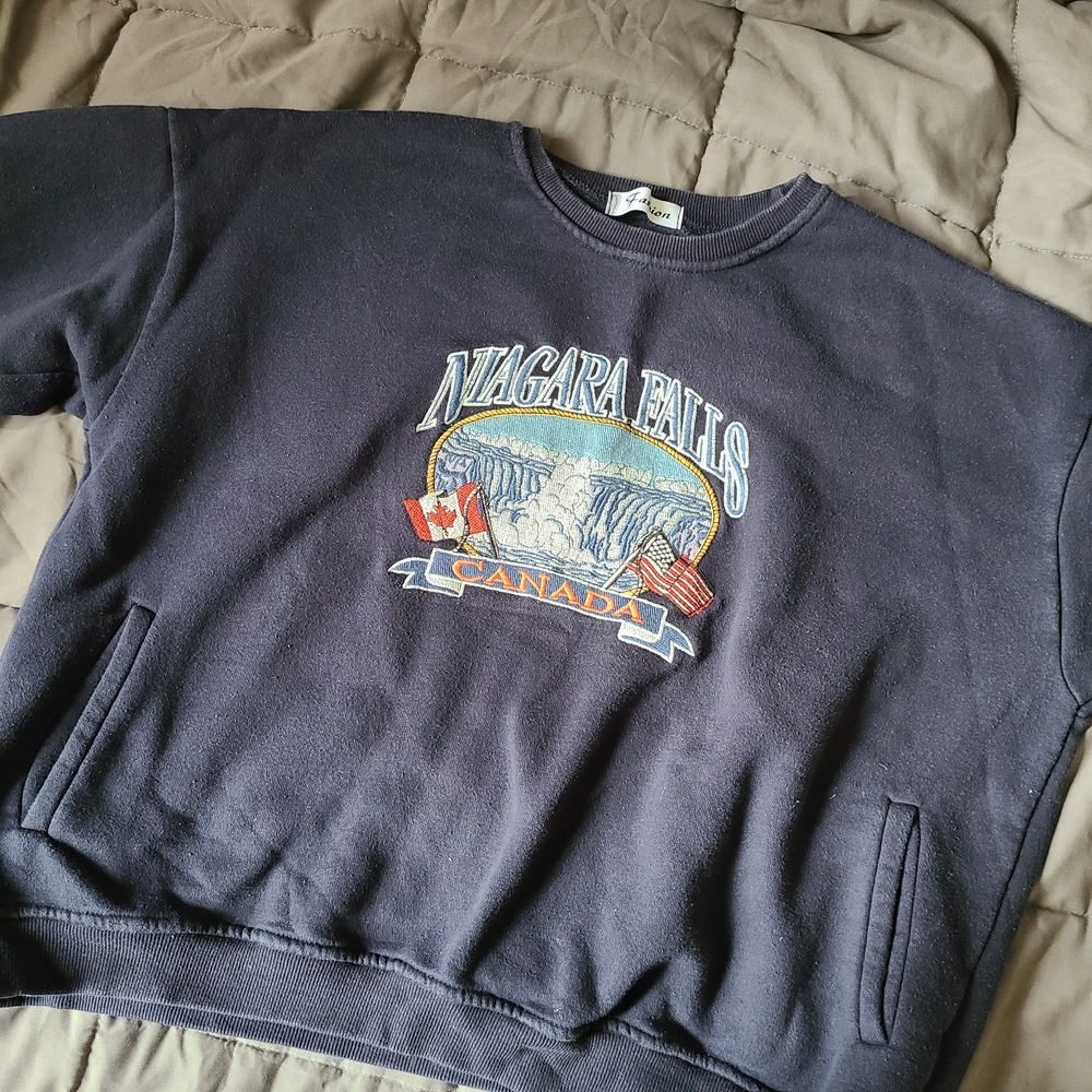 Niagara Falls Oversized Pullover